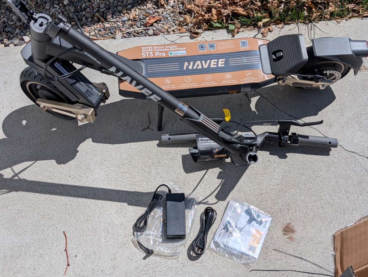 Naveetech ST3 Pro Electric Scooter 6