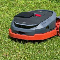Segway Navimow X350 robotic lawn mower review – Are we living in the future?