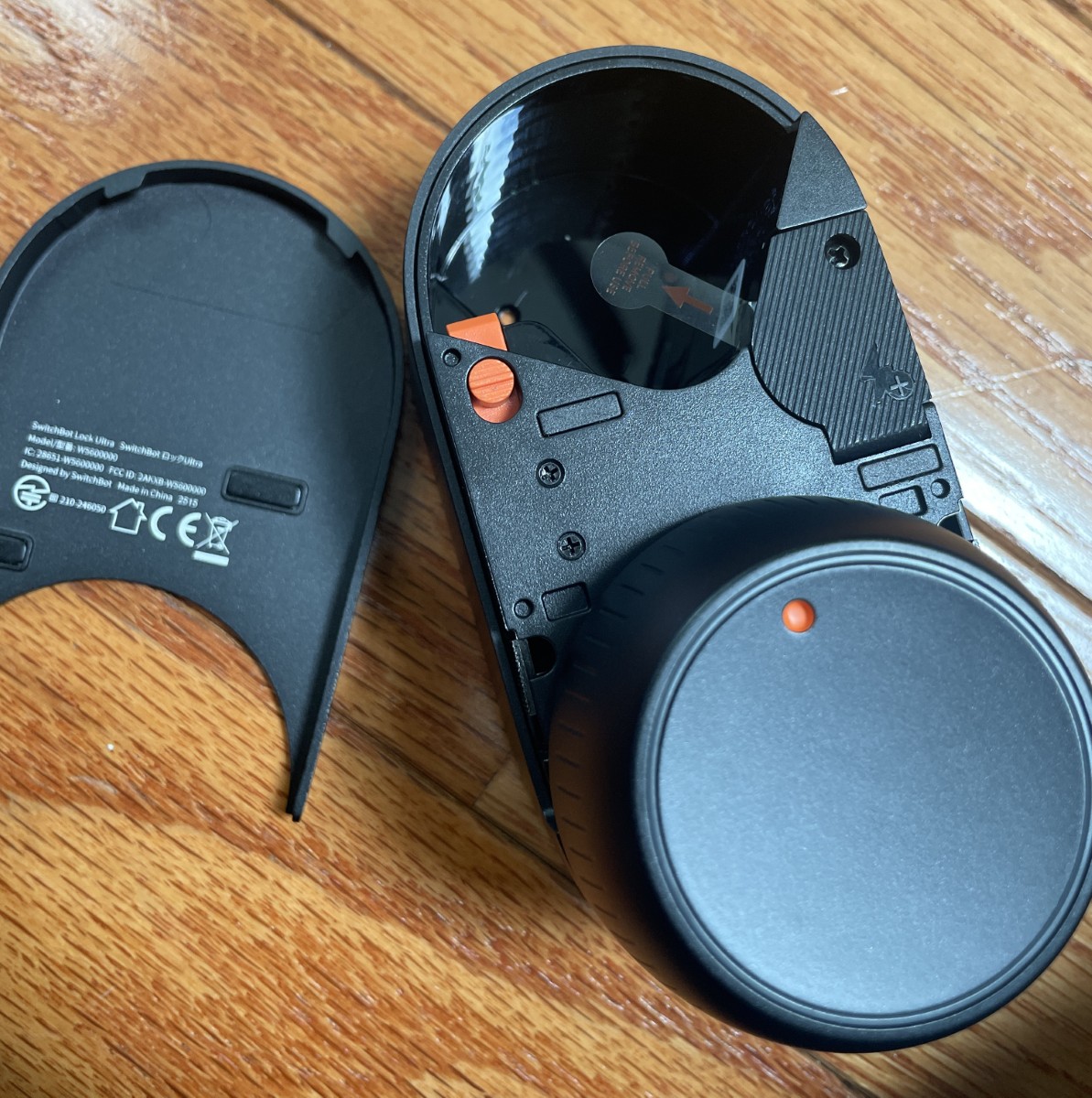 SwitchBot Lock Ultra and Keypad Vision Combo 18