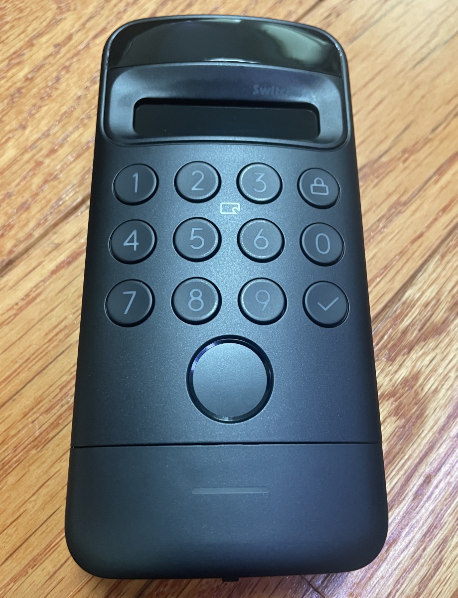 SwitchBot Lock Ultra and Keypad Vision Combo 49
