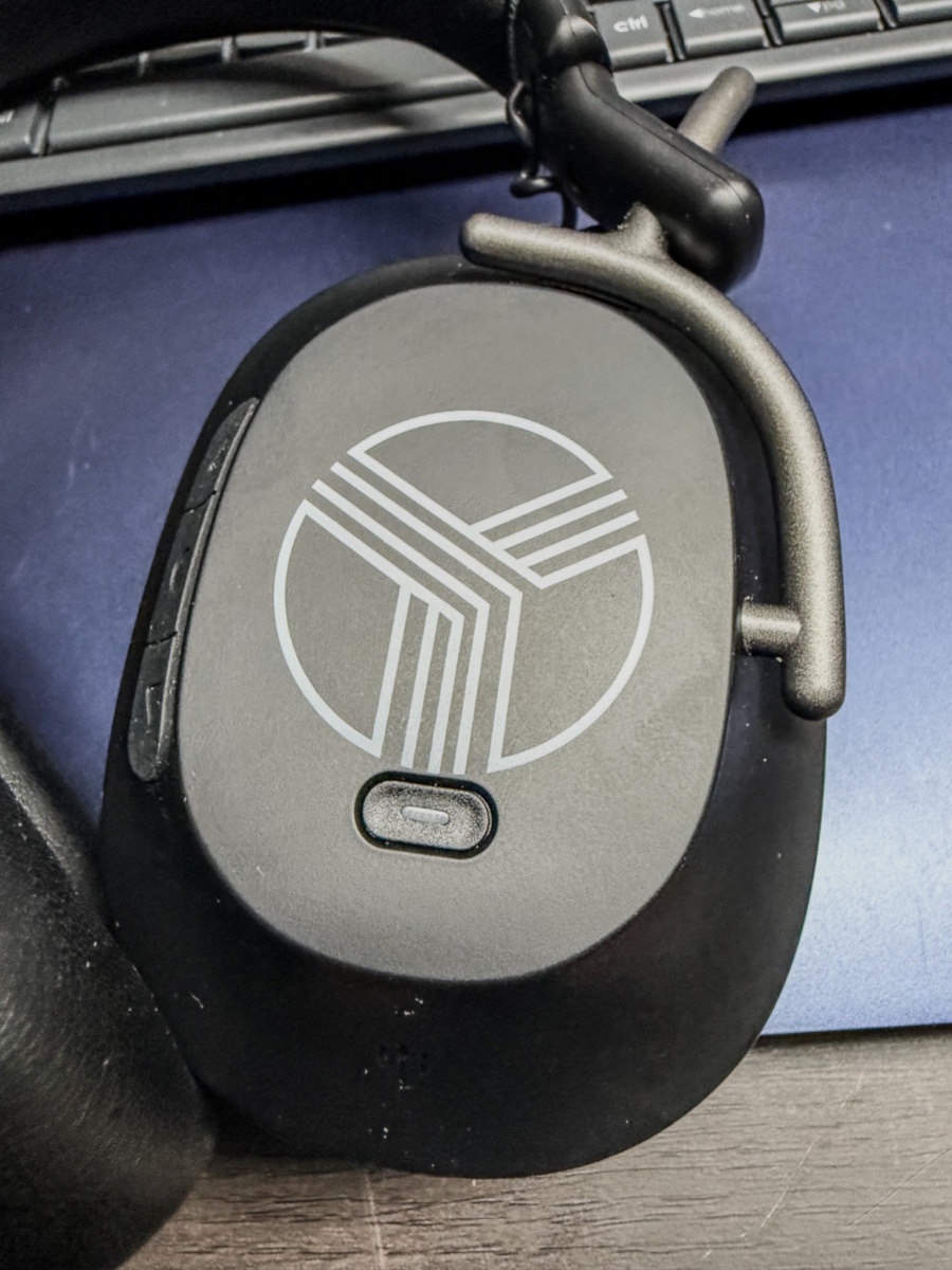 TREBLAB U5 Headphones 10