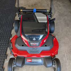 Toro 30in eTimeMaster 16