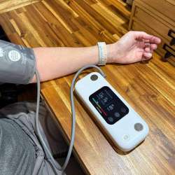 Withings BPM Vision smart blood pressure monitor review