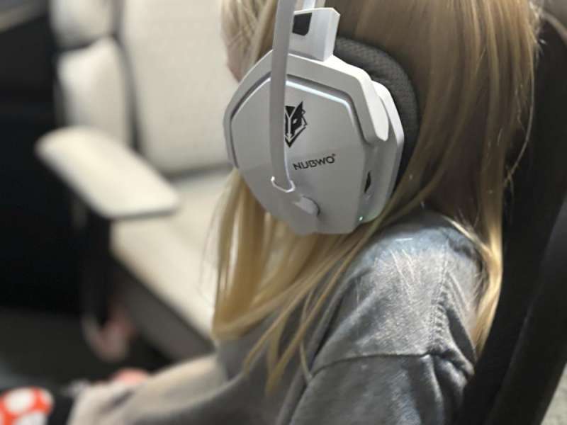 NUBWO G06wirelessheadset 2