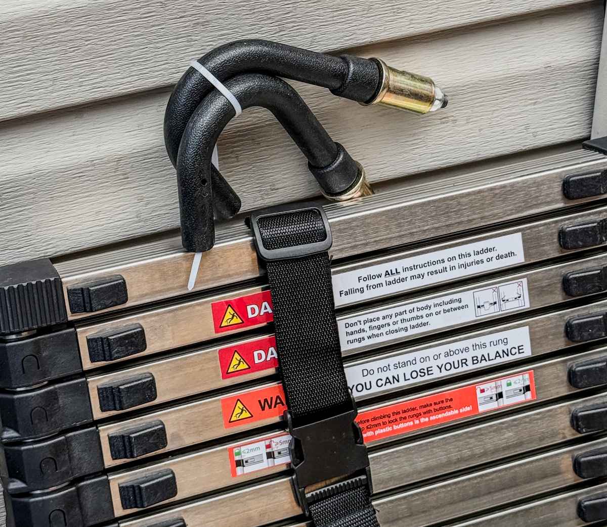 Vevor Telescoping Ladder 6