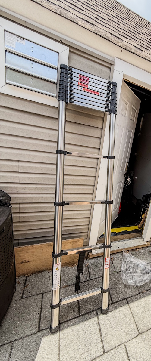 Vevor Telescoping Ladder 9