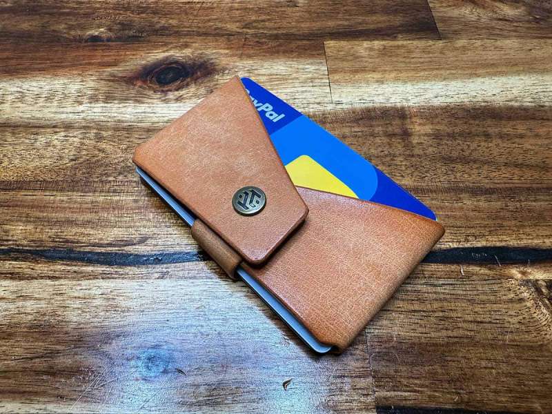 haptic wallets 13