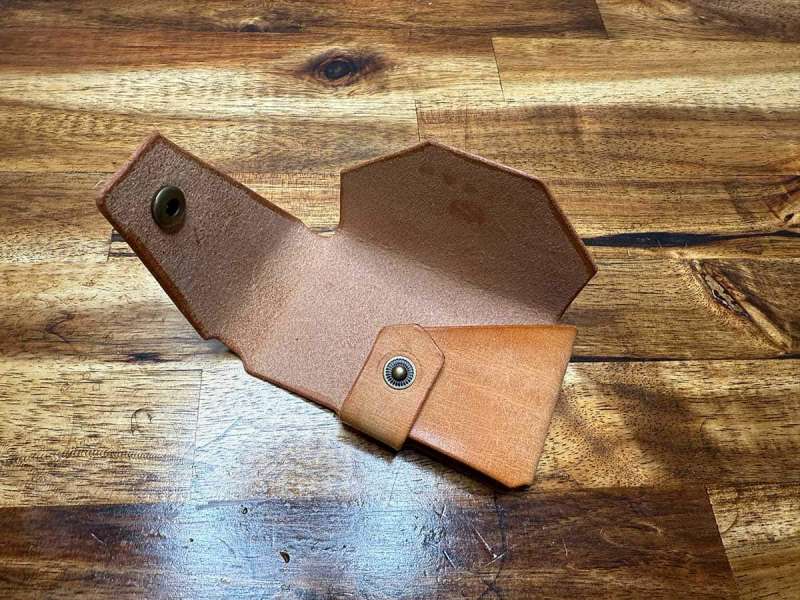 haptic wallets 15
