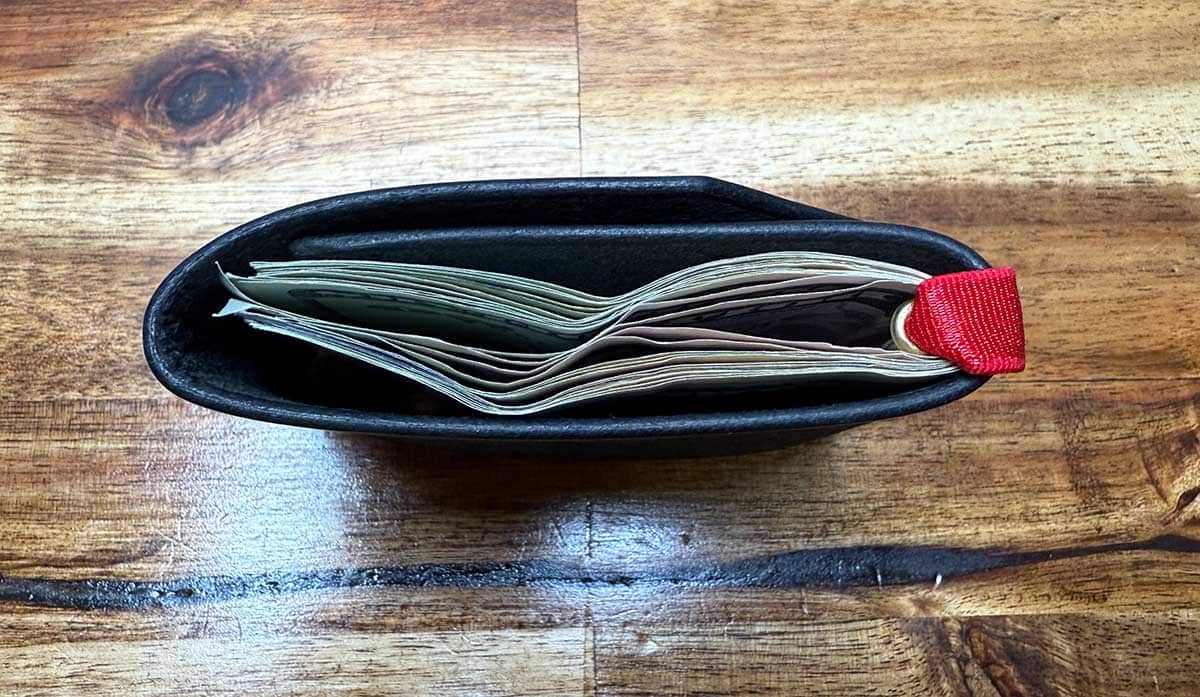 Haptic Dash and Cash Wrap wallets review - The Gadgeteer