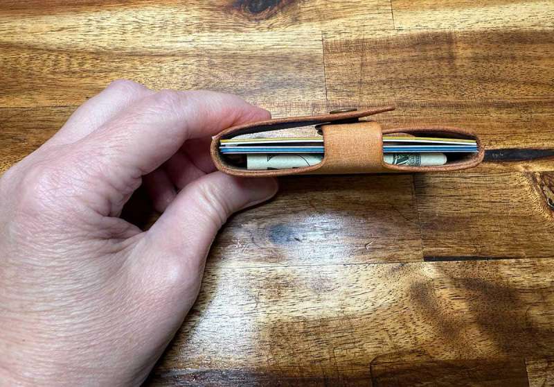 haptic wallets 9