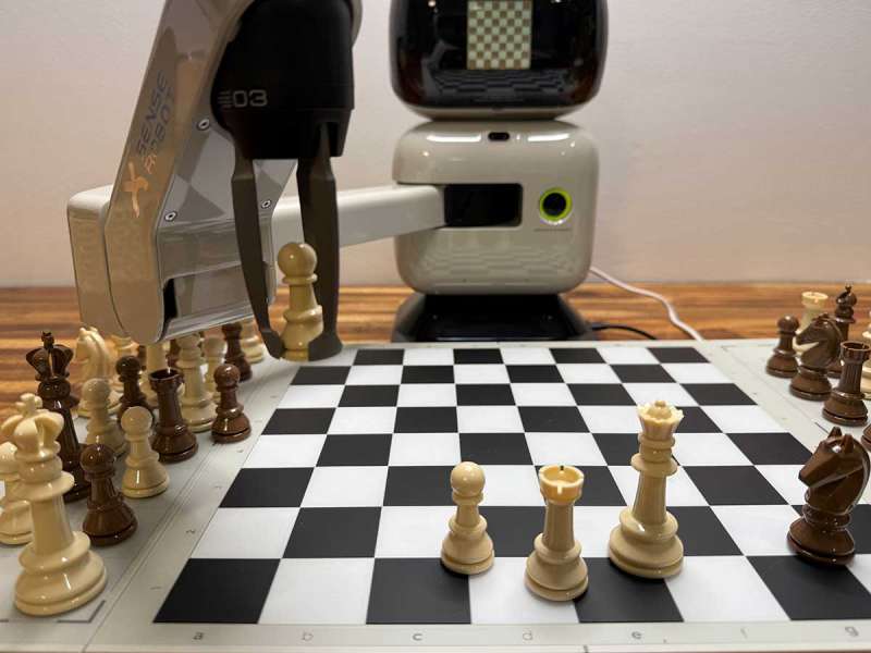 senserobot chess 16