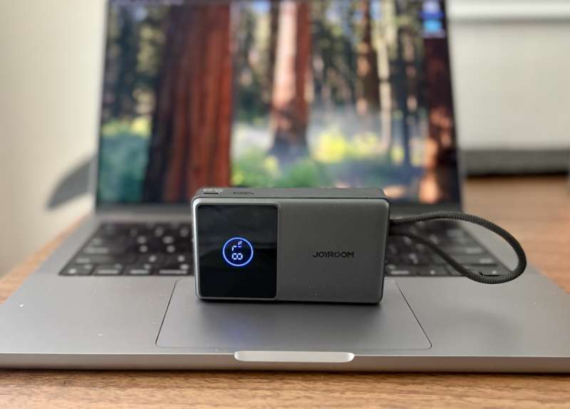 JOYROOM RetractablePowerBank 8
