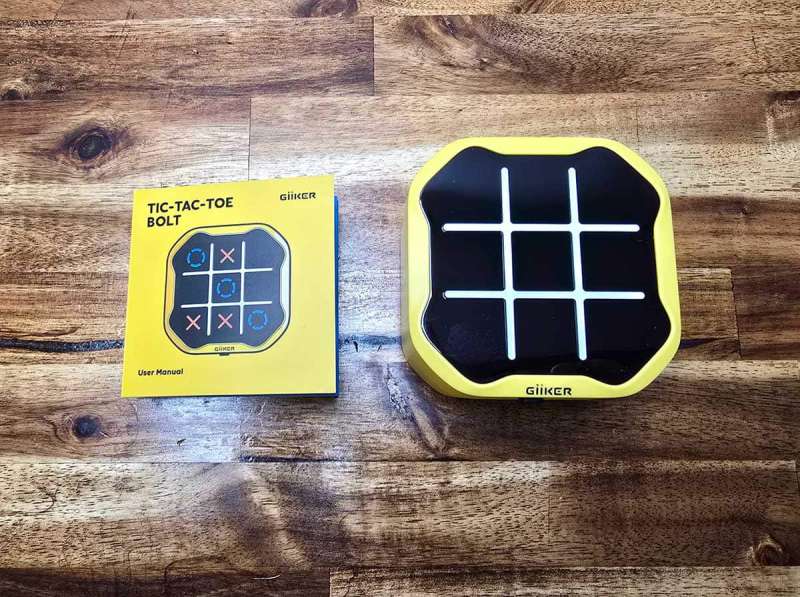 giiker tictactoe bolt 1