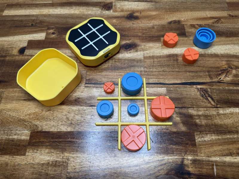 giiker tictactoe bolt 8