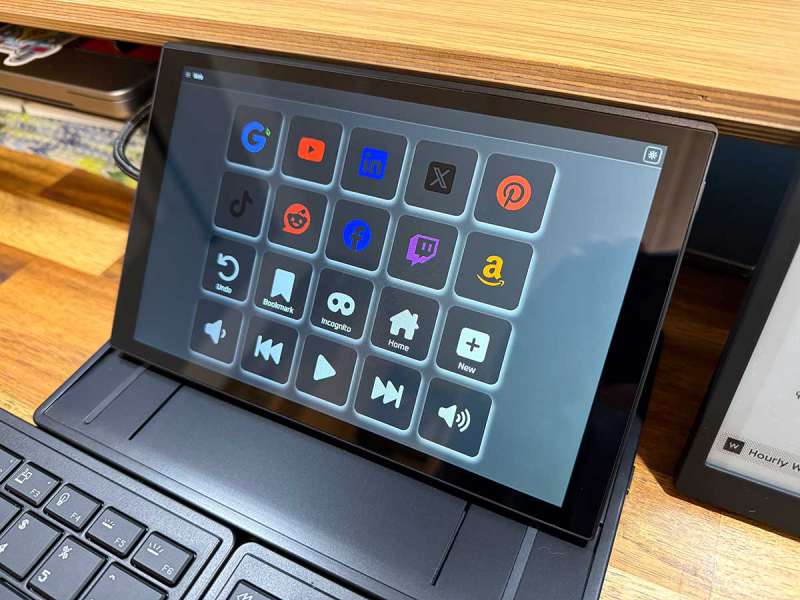 mobile pixels tetra 19