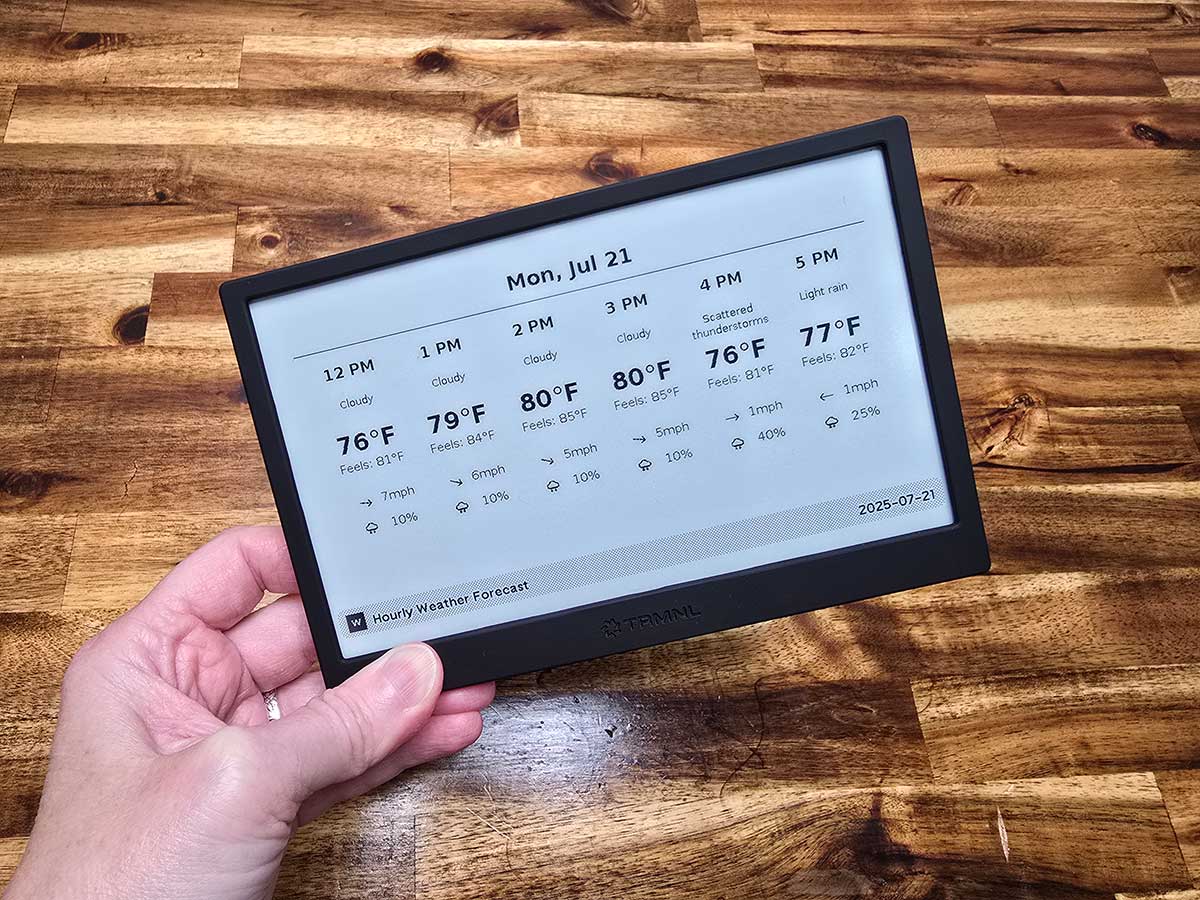TRMNL e-ink dashboard display review - Better than onscreen widgets ...