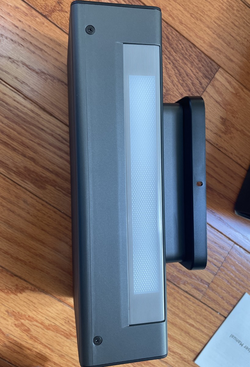Govee Outdoor Up Down Wall Light 04