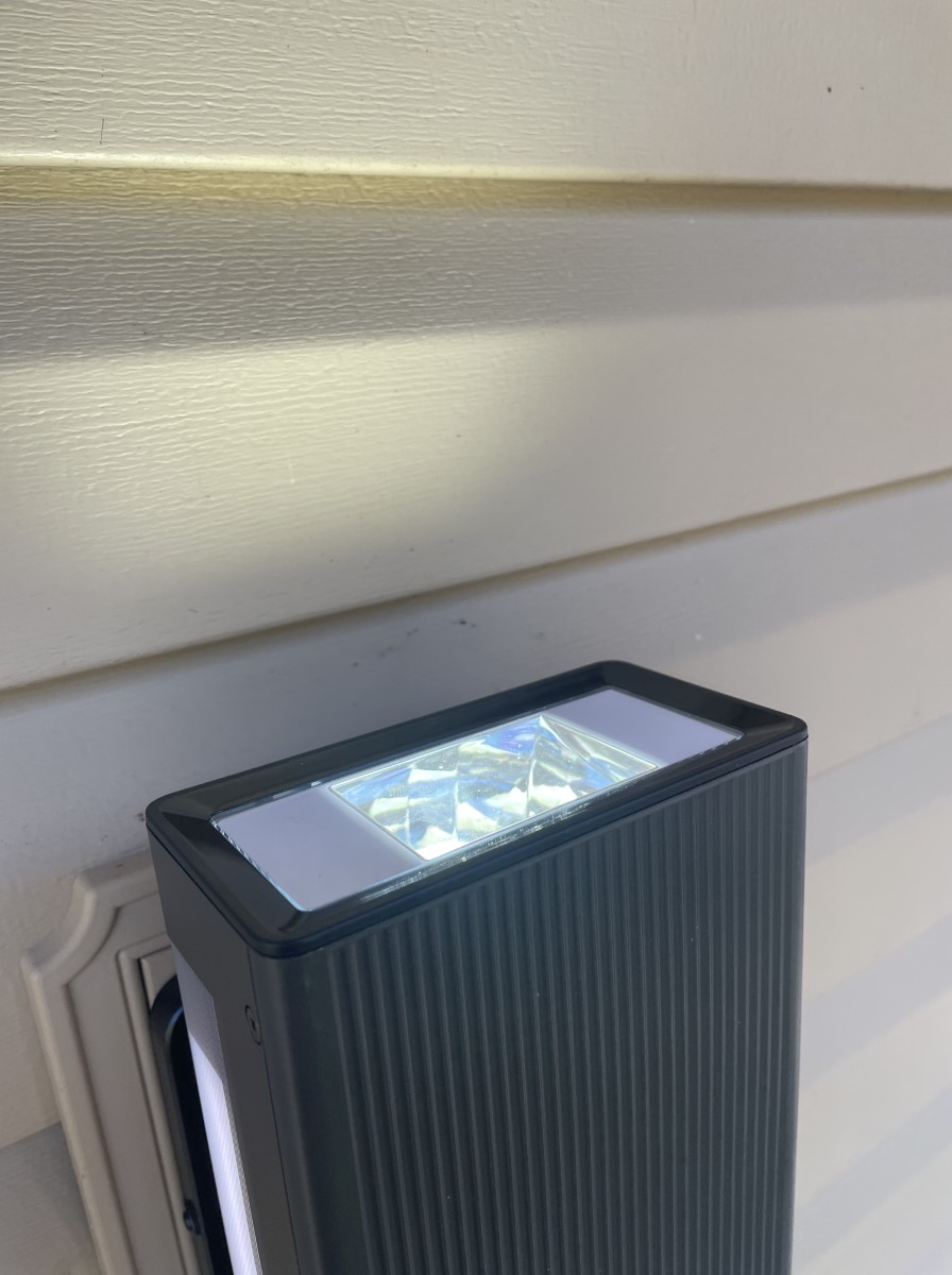 Govee Outdoor Up Down Wall Light 12