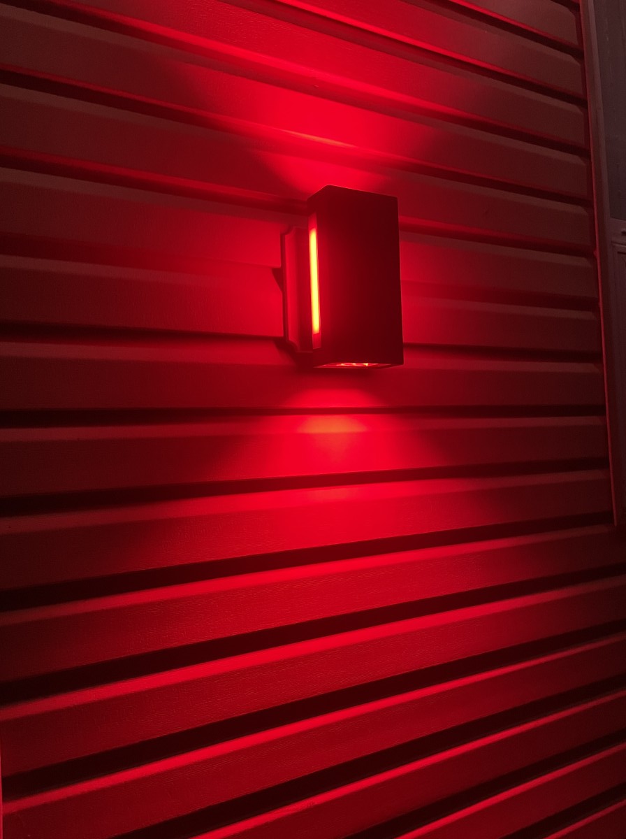 Govee Outdoor Up Down Wall Light 14