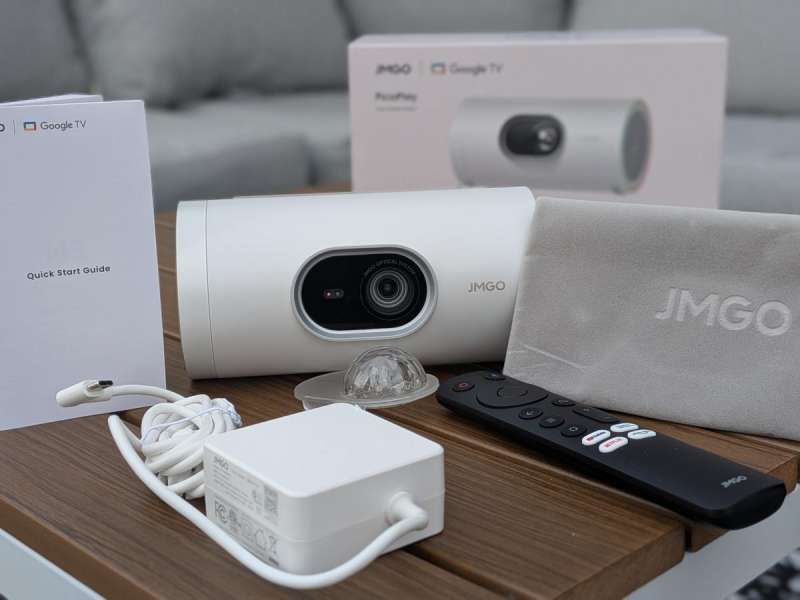 JMGO picoplayprojector 6