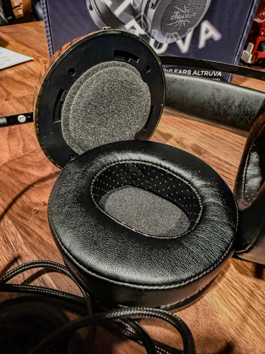 Kiwi Ears Headphones 6