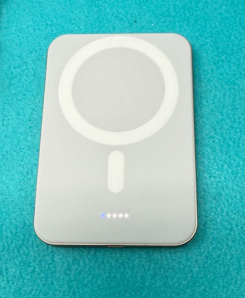 PitakaAramidCaseCharger 4