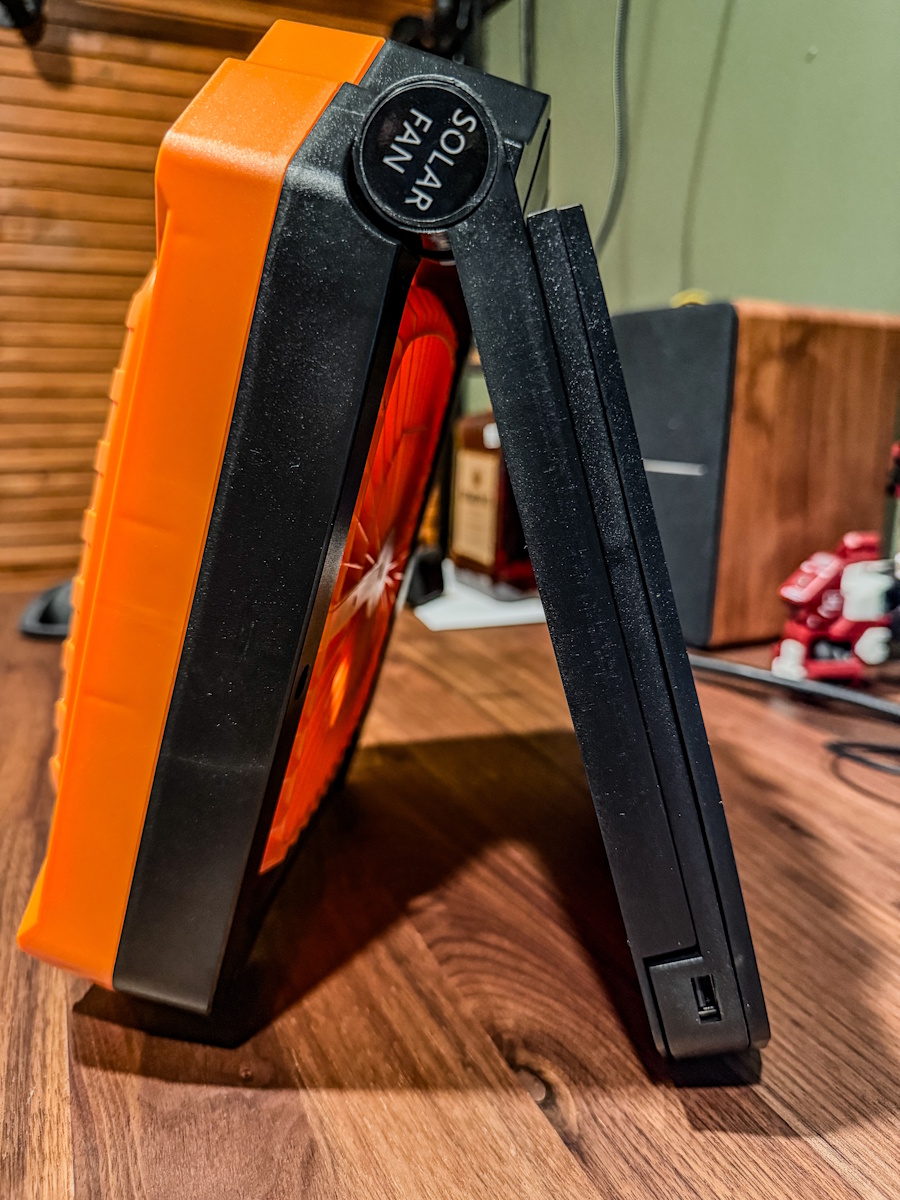 Qardoz Solar Fan 9