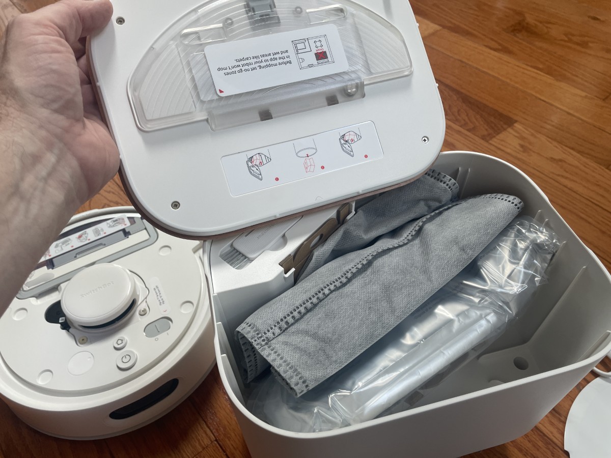 SwitchBot K11 Floor Cleaning Robot 11