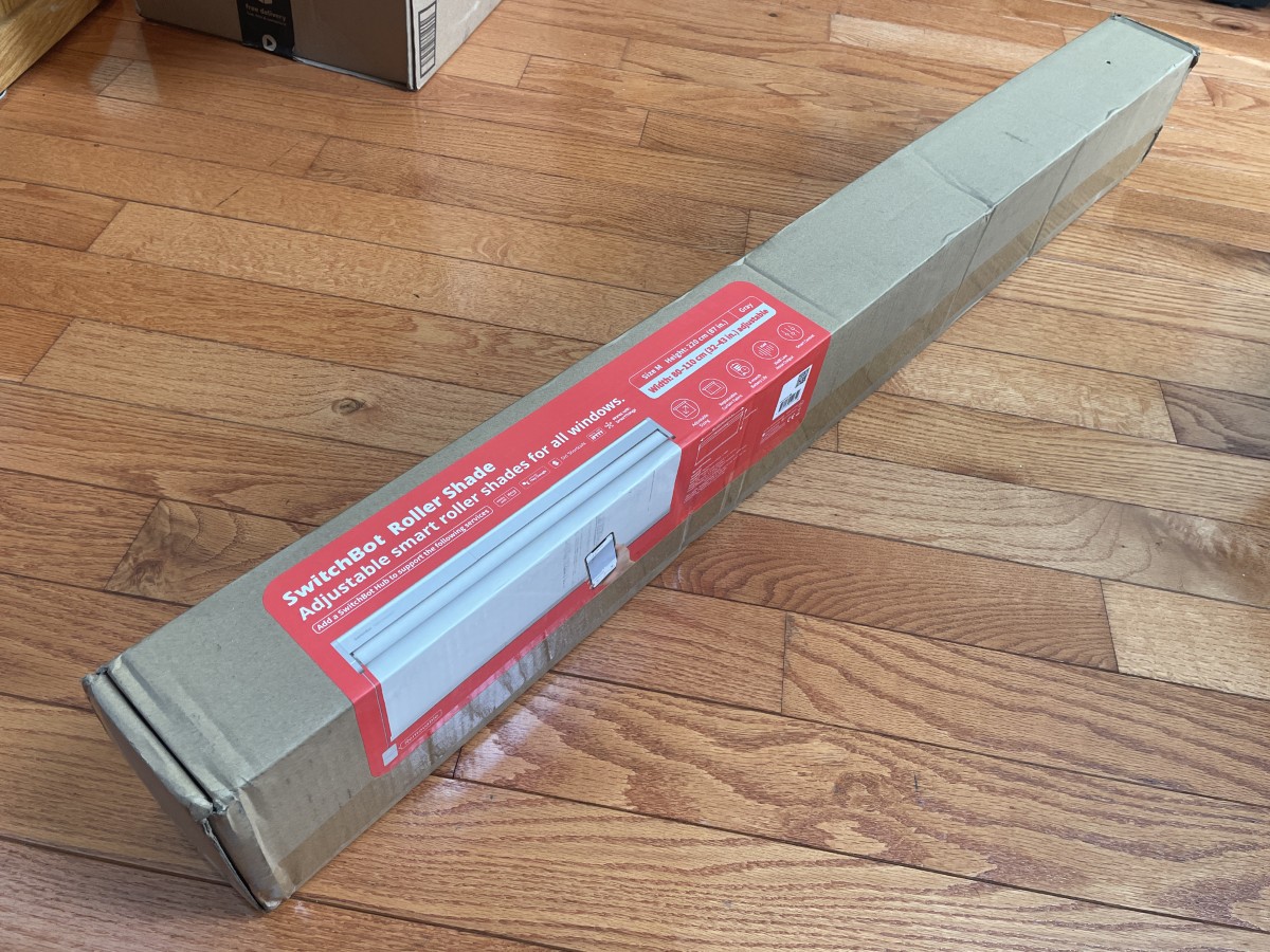 SwitchBot Roller Shade 01