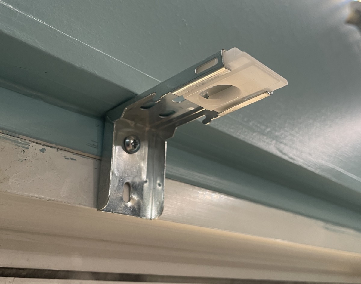 SwitchBot Roller Shade 06