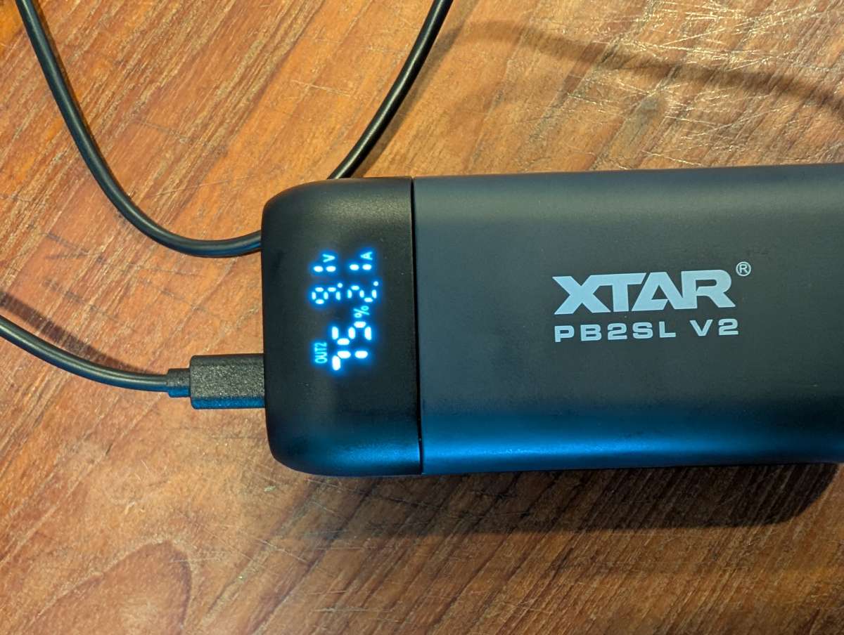 XTAR PB2SL Power Bank Charger 3