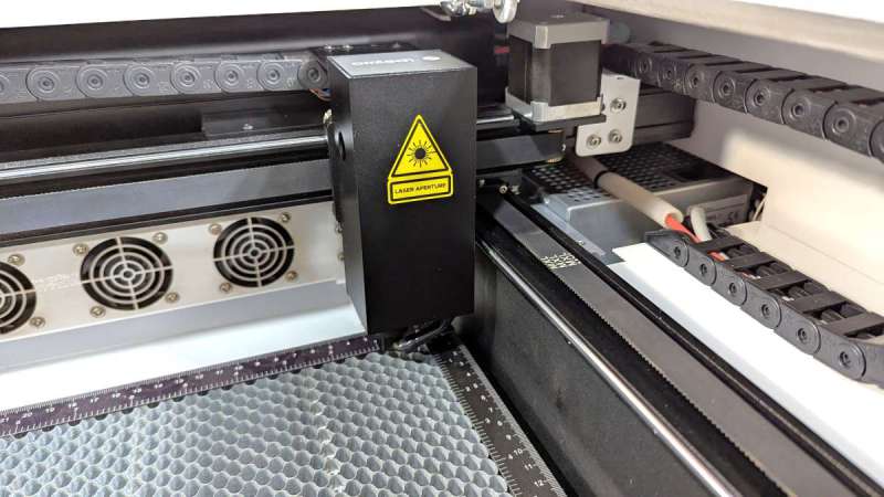 omtech polar lite 55w desktop co2 laser engraver cutter 06