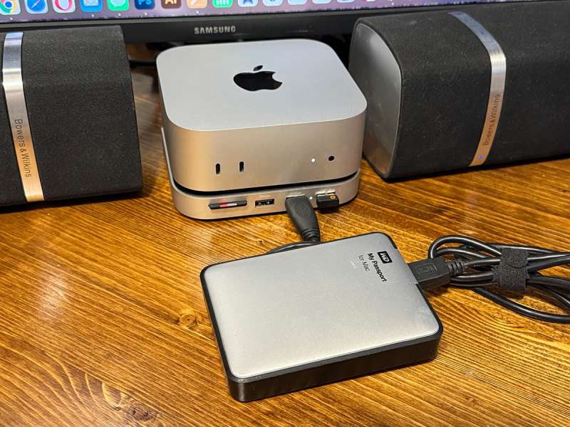 satechi macmini m4hub 12