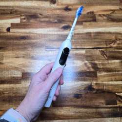 usmile Y20 Pro smart electric toothbrush and C10 flosser review