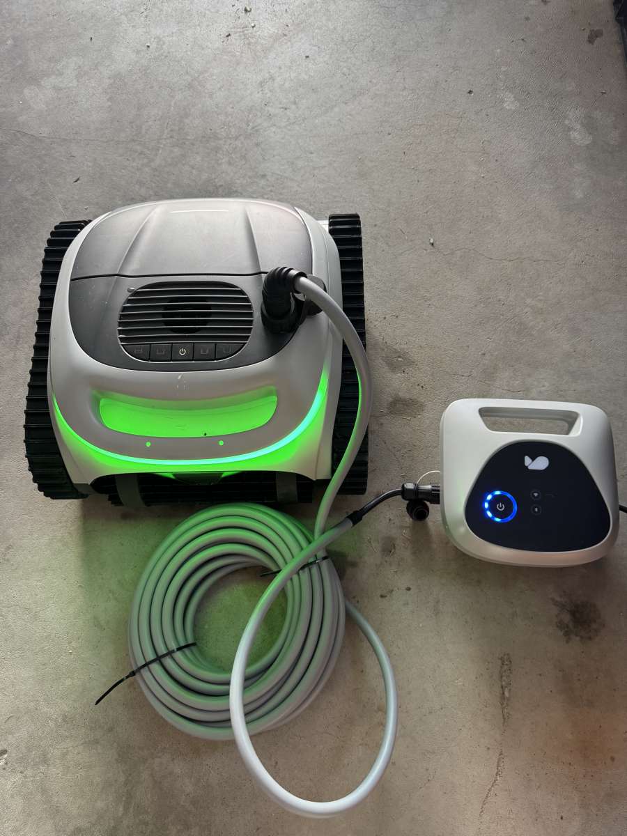 BuBlue BuHybrid L6 Pool Cleaner 5