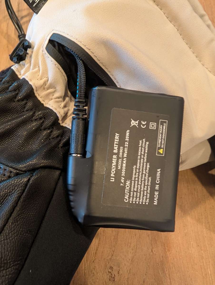 Savior Heated Ski Gloves 1