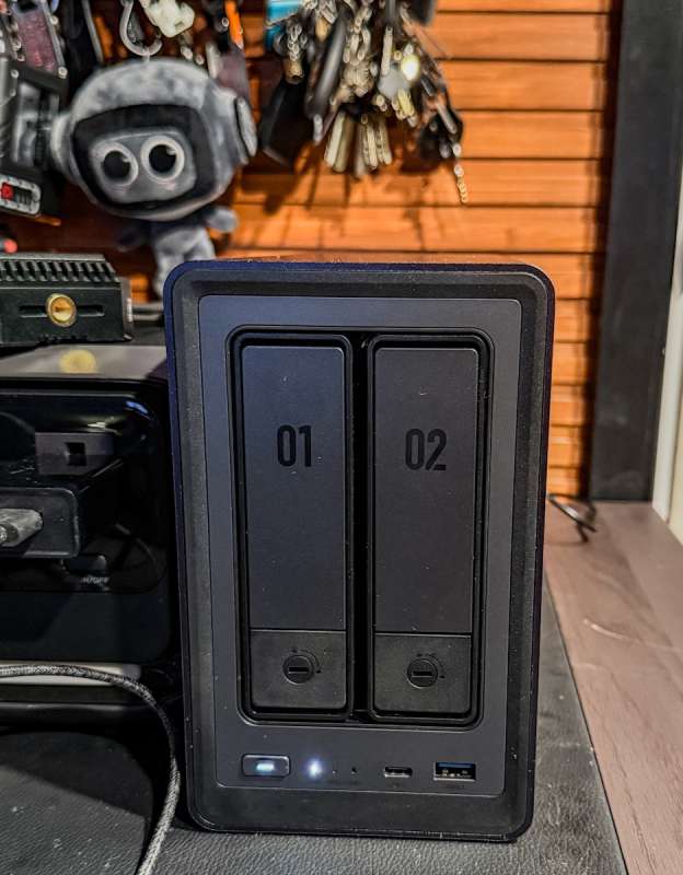 UGreen DXP2800 NAS 13