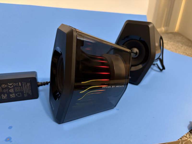 Edifier hecategamingspeakers 7