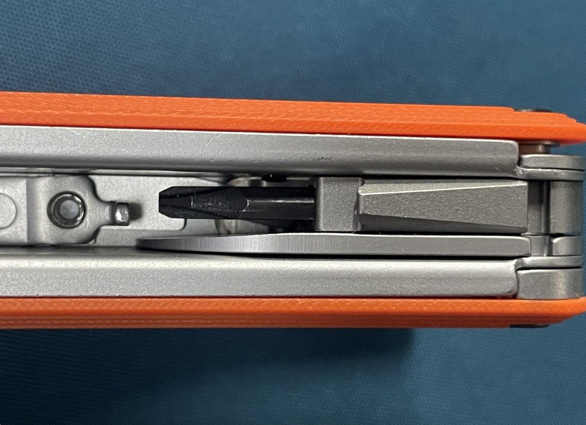 Leatherman Wave Alpha 22