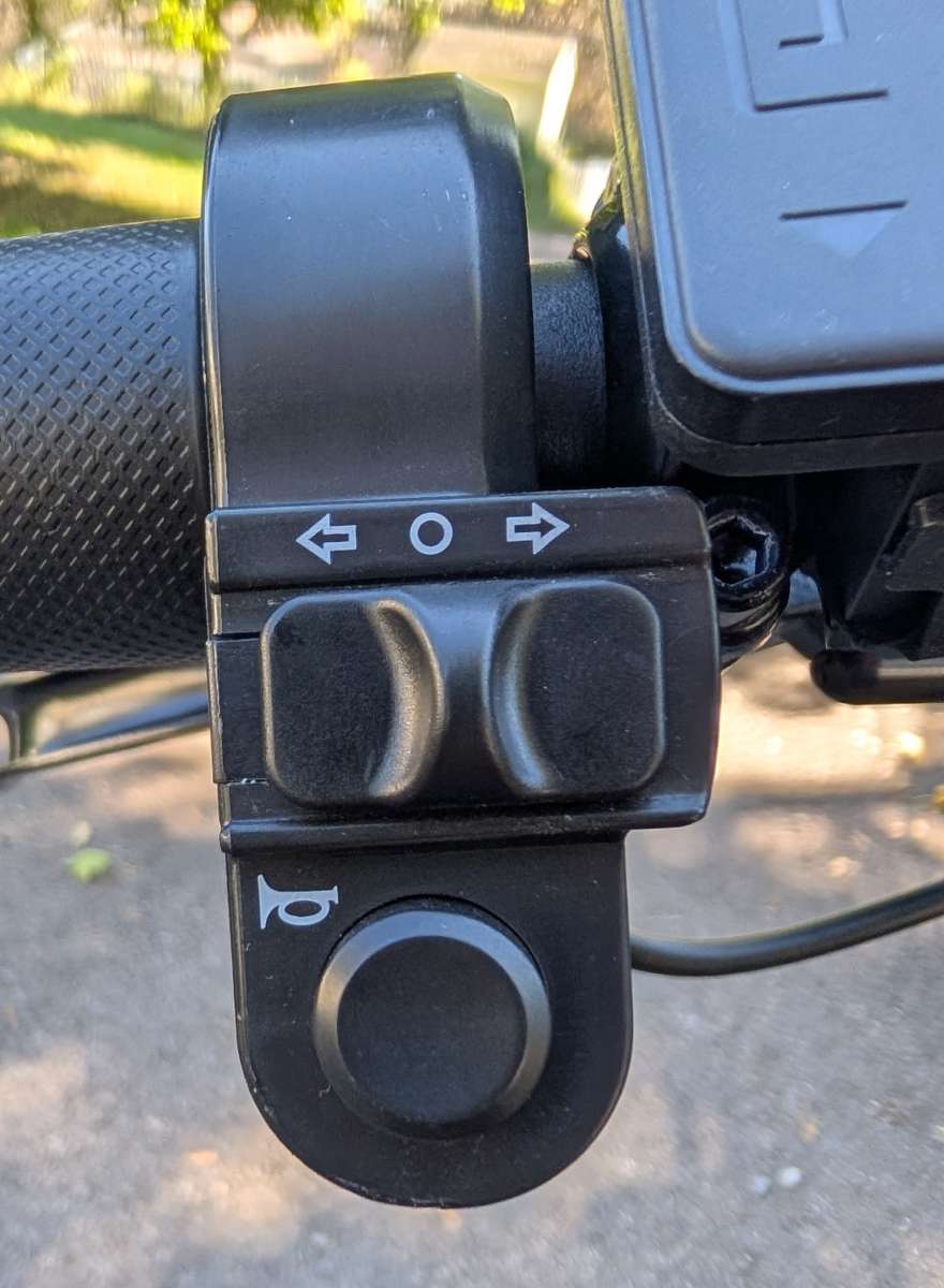 PXL 20251005 161902239