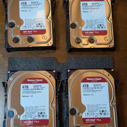 UGREEN NASync DH4300Plus 09