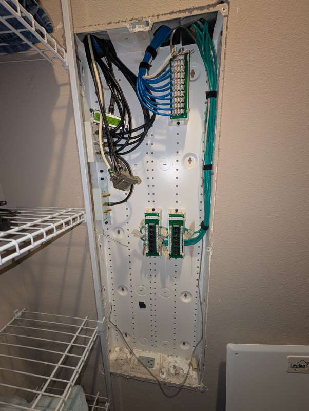 UGREEN NASync DH4300Plus 12