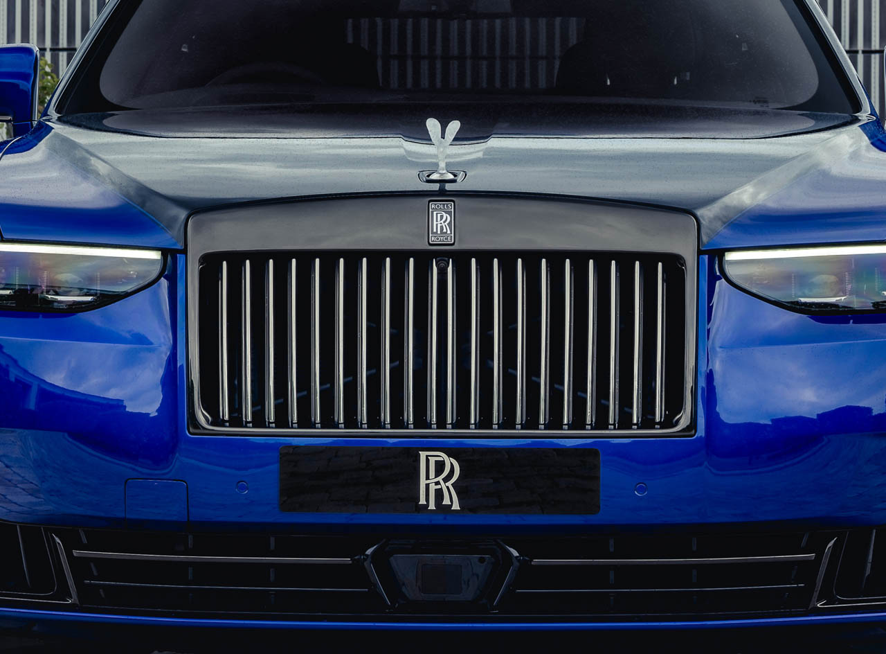 Black Badge Ghost Gamer Exterior Shot 2