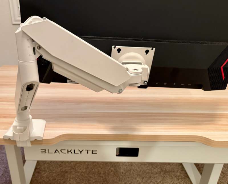 Blacklyte Atlas DeskandArm 11