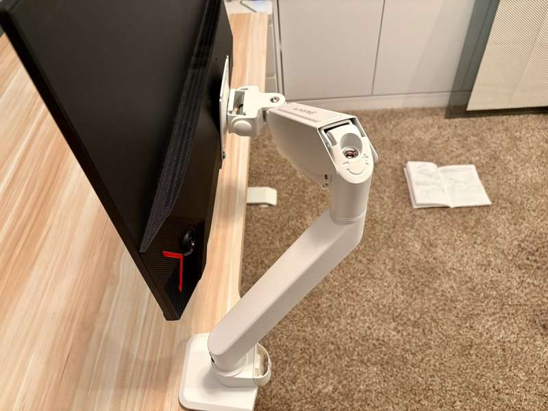 Blacklyte Atlas DeskandArm 12