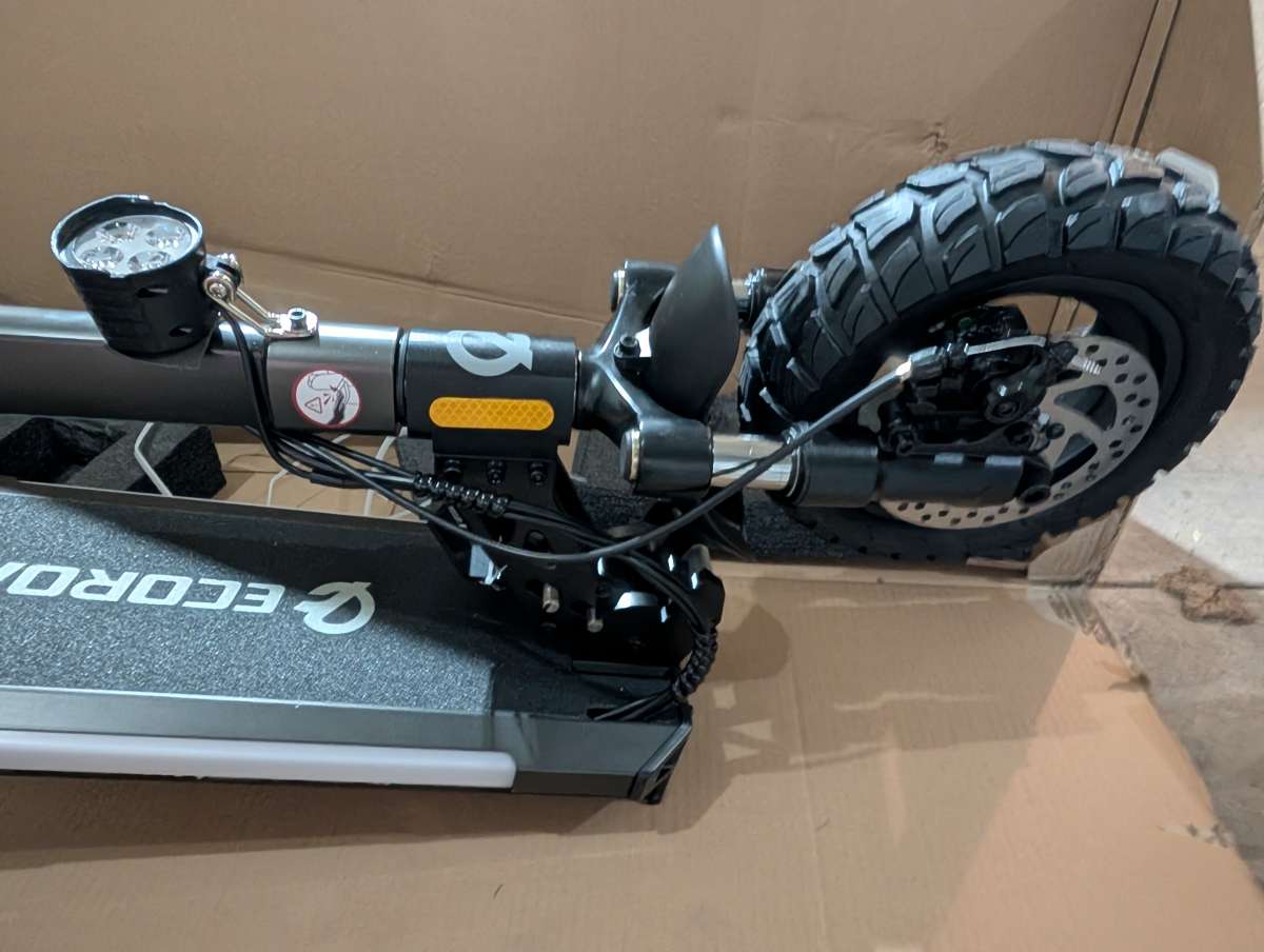 Ecoroad ES6 Electric Scooter 4