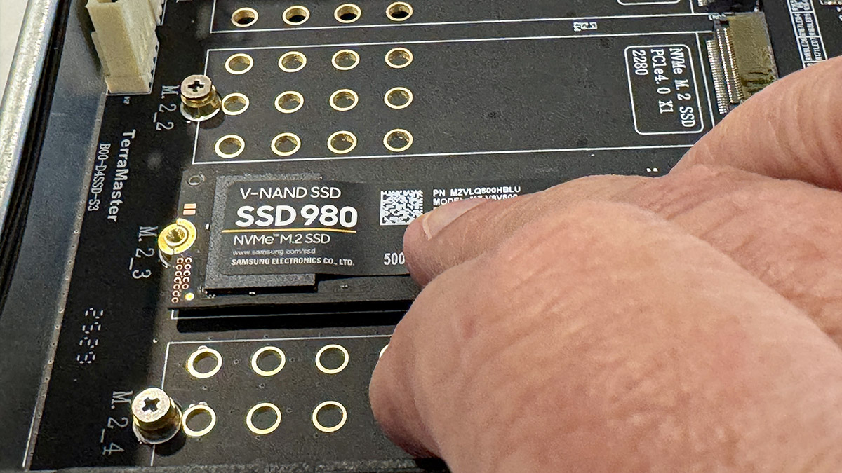 TerraMaster D4 SSD 6