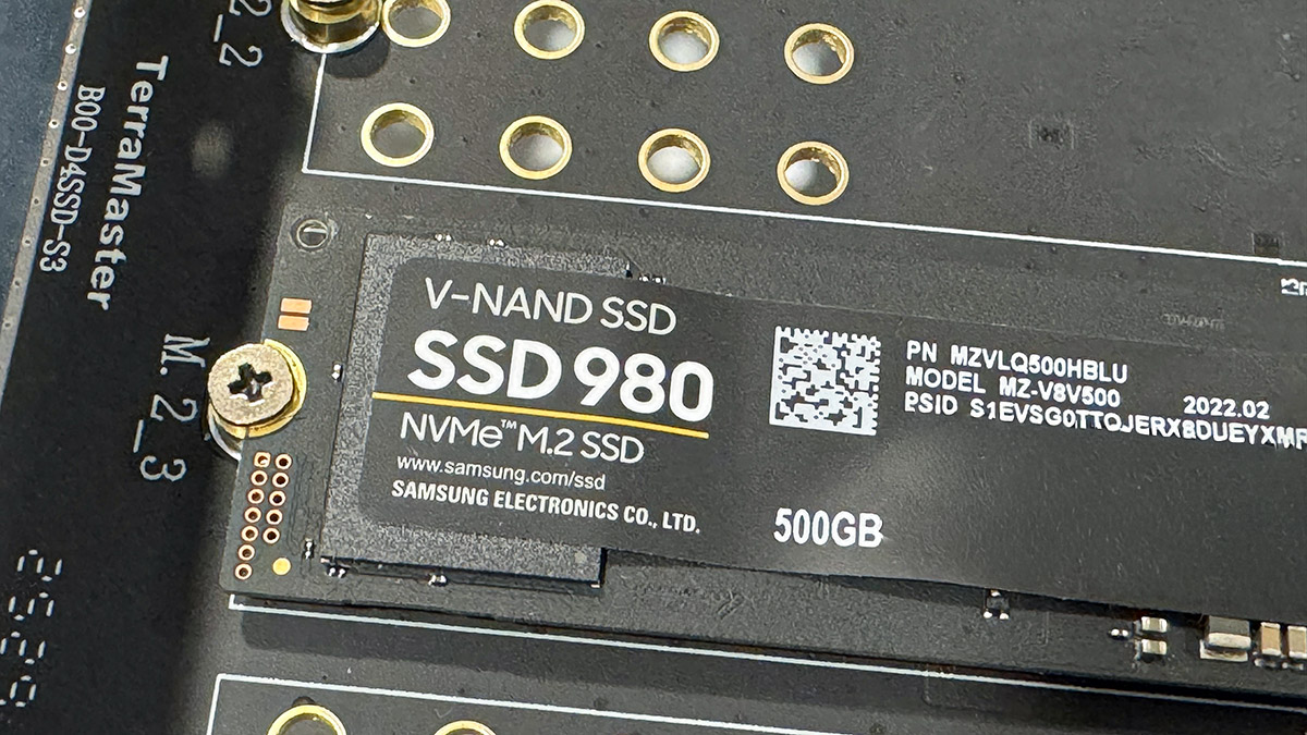 TerraMaster D4 SSD 8