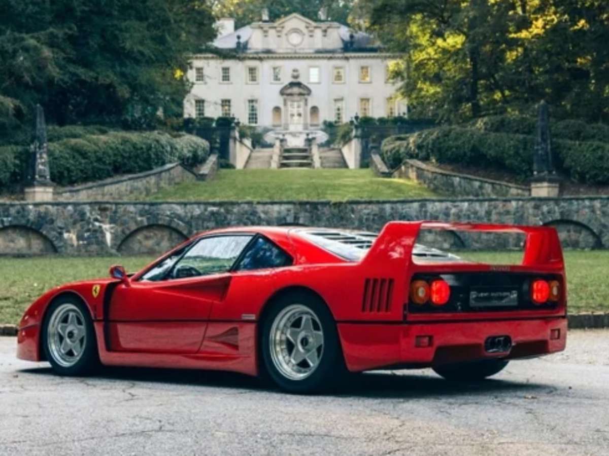 1992 Ferrari F40 ZFFGJ34B000090830 2