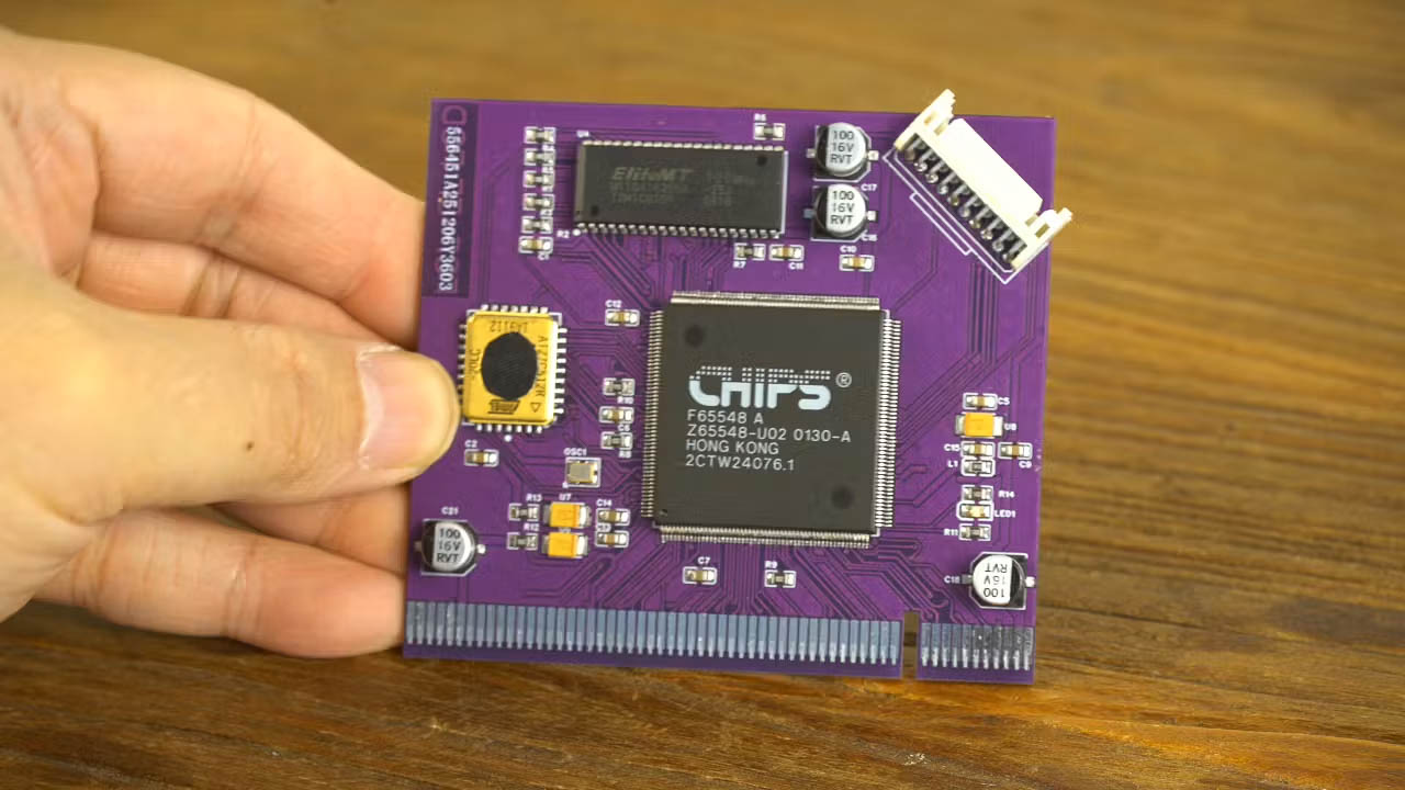 LEGO style Game Boy the gadgeteer 5